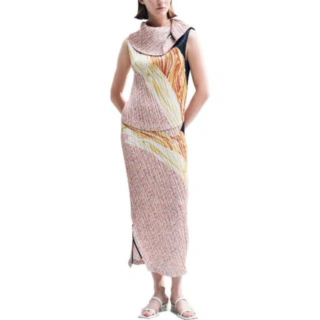 ISSEY MIYAKE SS23 T