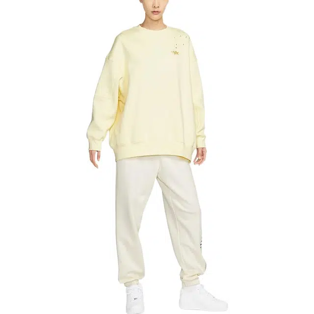 Nike Logo Crewneck Sweatshirt