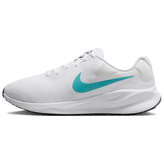Nike REVOLUTION 7