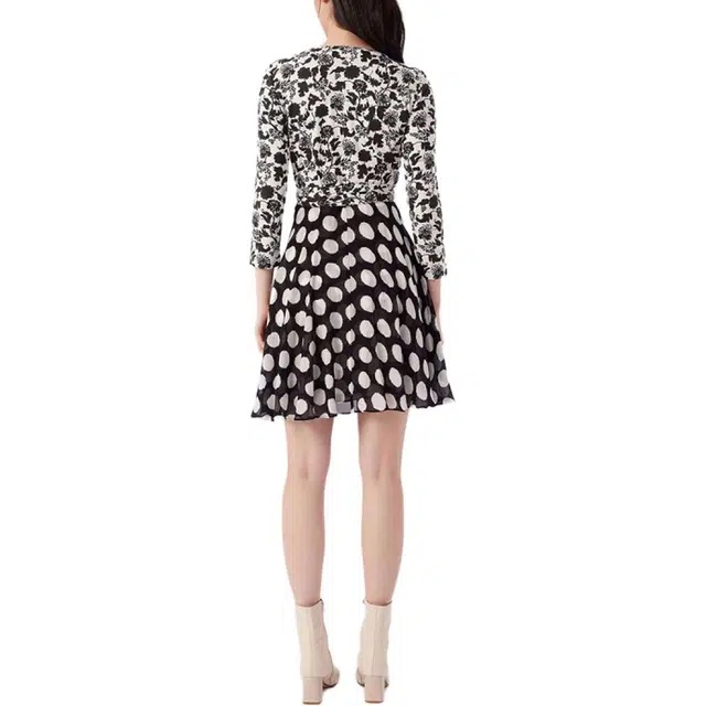 DIANE VON FURSTENBERG V
