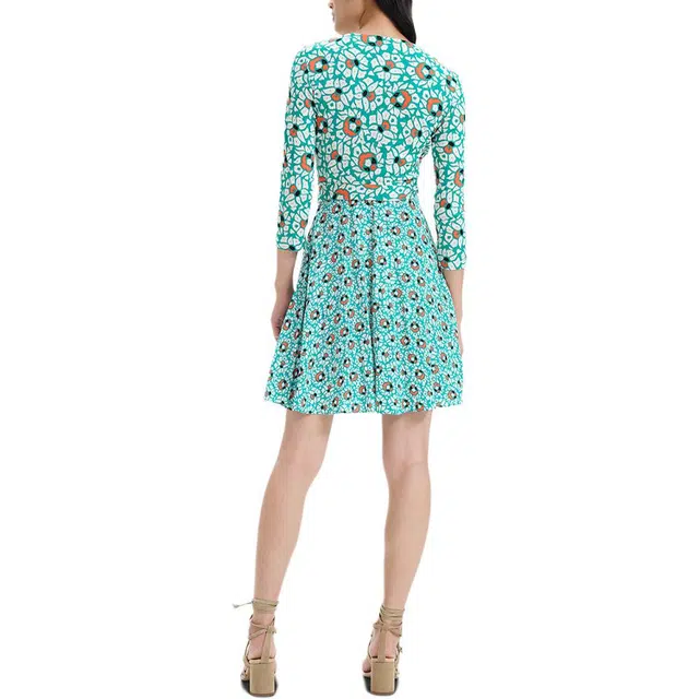 DIANE VON FURSTENBERG V