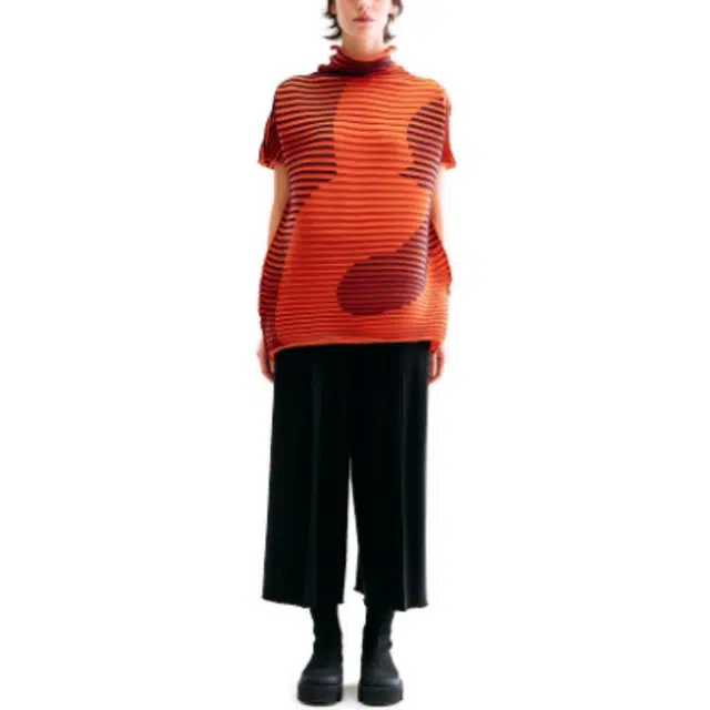 PLEATS PLEASE ISSEY MIYAKE T