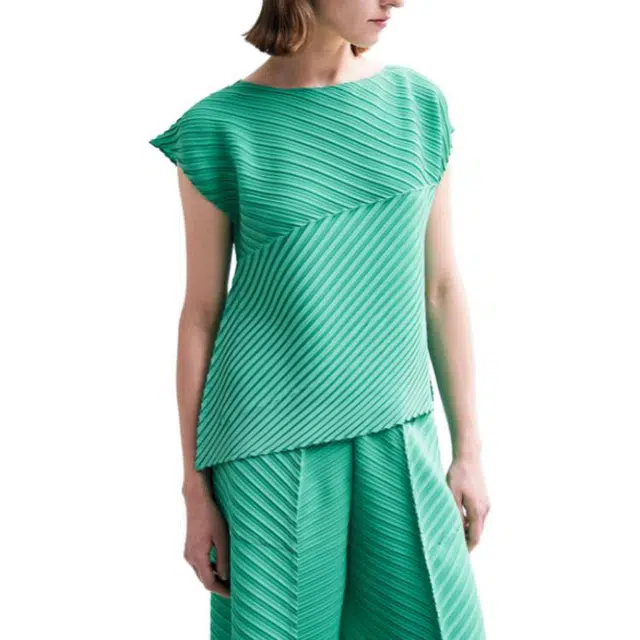 ISSEY MIYAKE SS23 T