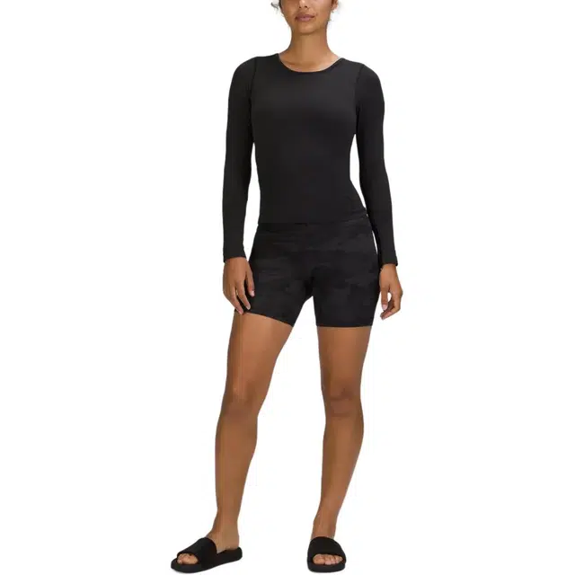 lululemon Ebb to Street T