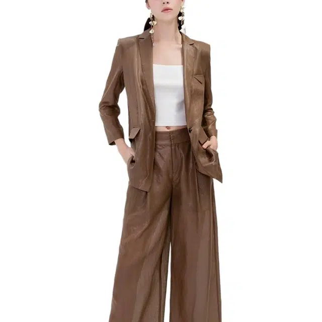 BESIONIA SS23