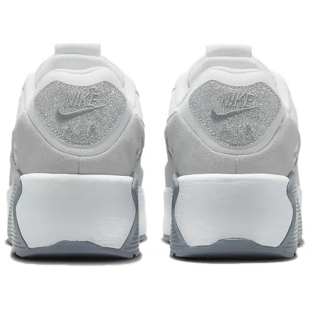 Nike Air Max 90 LV8