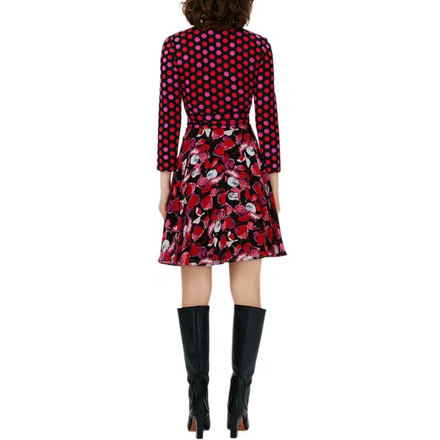 DIANE VON FURSTENBERG SS24 V