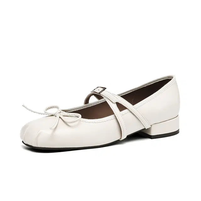 DAPHNE Mary Jane Bow Heel