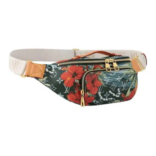 LOUIS VUITTON Bumbag