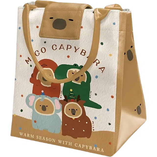 奥松 家用家居卡皮巴拉便当包学生上班族铝箔保温饭盒袋可爱便携春游包外出 绒面科技布 手提包 男女同款情侣款 浅棕色