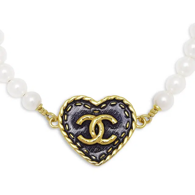 CHANEL C