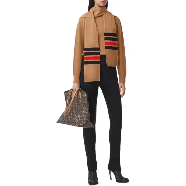 Burberry FW23