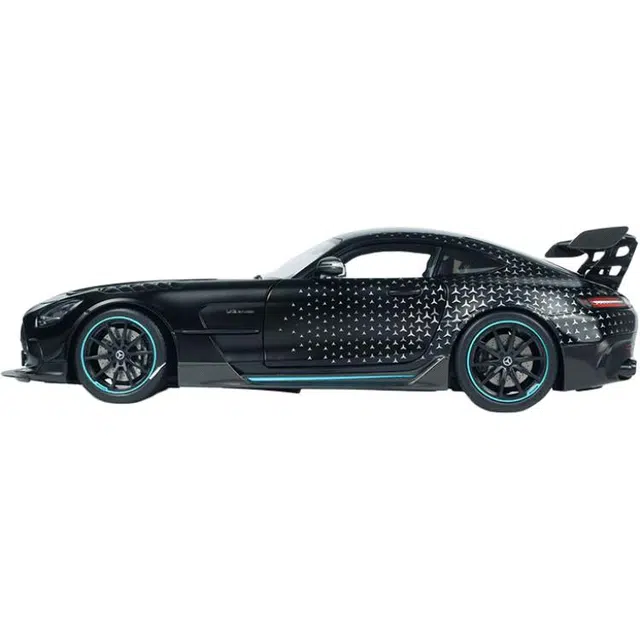 MINICHAMPS 118 AMG GT BLACK SERIES 2021