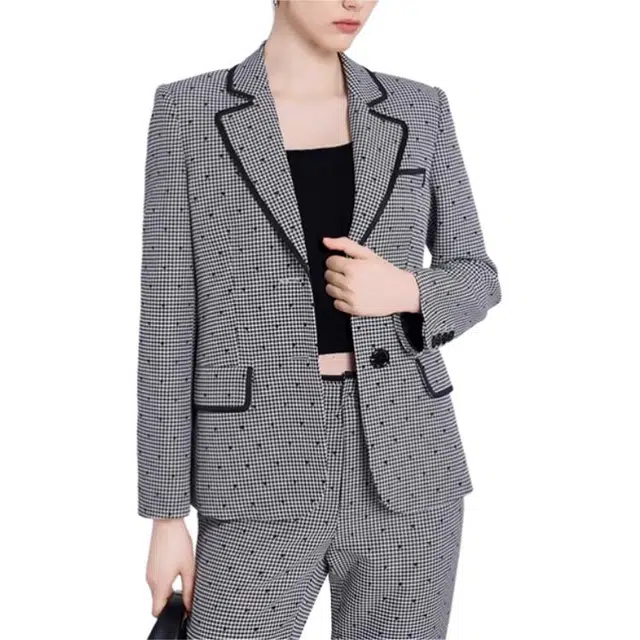 BESIONIA FW23 V