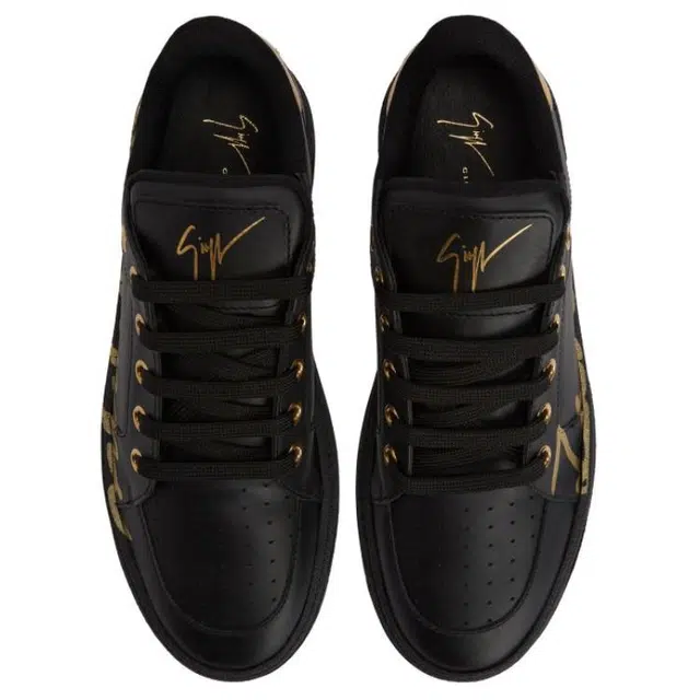 Giuseppe Zanotti Gz94