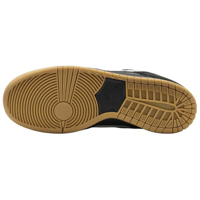 Nike Dunk SB LOW PRO Black SuedeWhiteGume