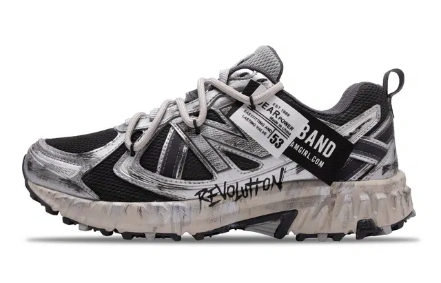 New Balance 410 Black Silver