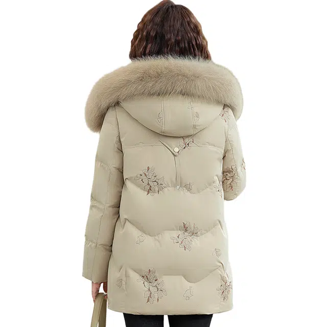 雅鹿 毛领宽松连帽中长款厚羽绒服 女款