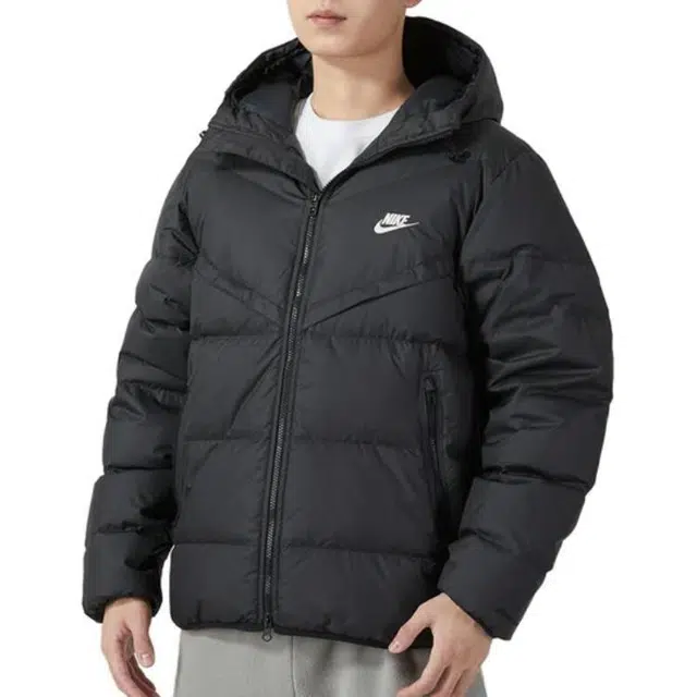 Nike Storm-FIT Windrunner PrimaLoft