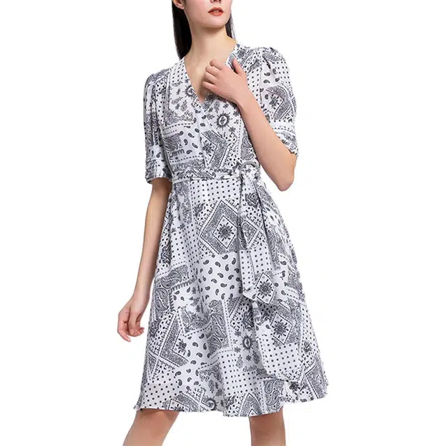 BESIONIA SS22 V