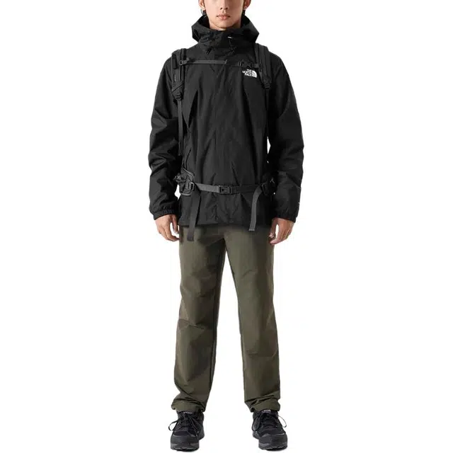 THE NORTH FACE DRYVENT ZIP IN