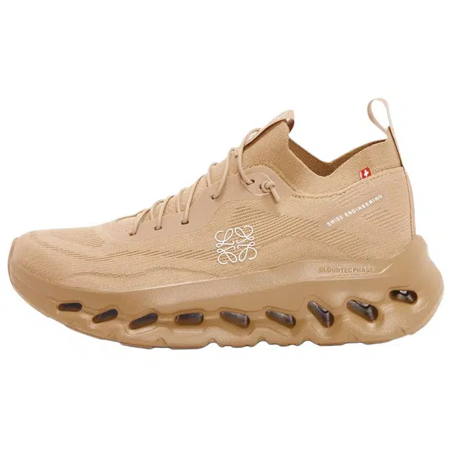 LOEWE CLOUDTILT