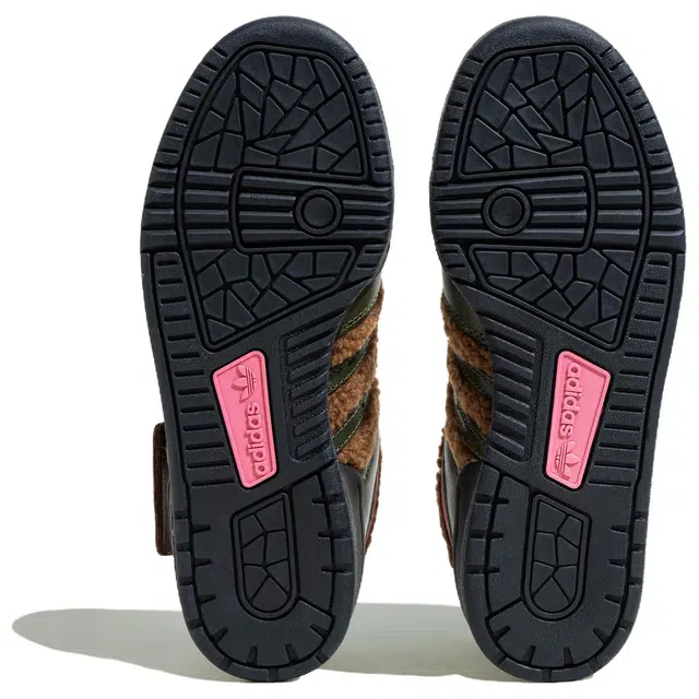 SIMPSONS x adidas originals Rivalry