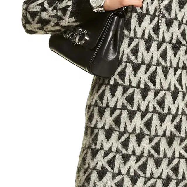 MICHAEL KORS SS23 Logo
