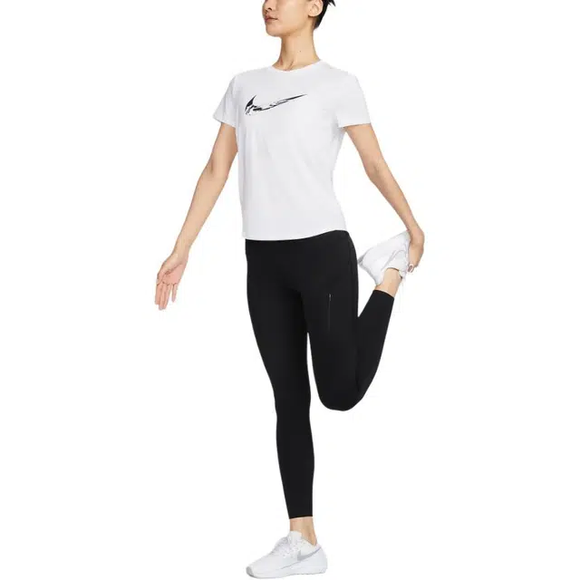 Nike Dri-FitSwoosh logo T