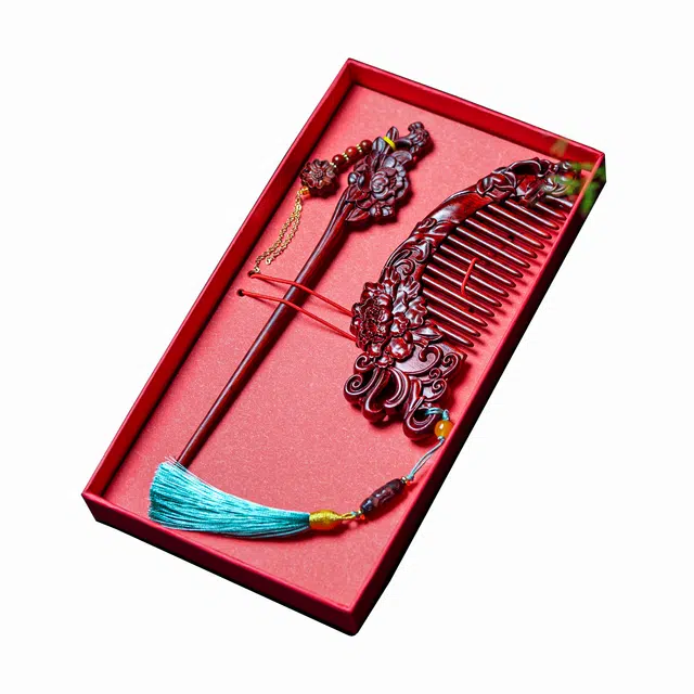 仙友 国潮 古风 新中式 红木头梳经络按摩防静电富贵牡丹 雕刻时尚 送礼套装 紫檀属 梳子 簪子 男女同款情侣款