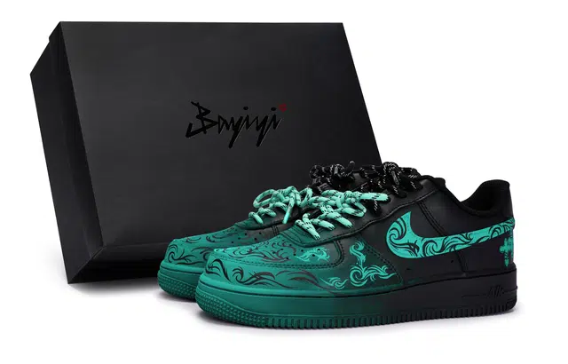 Nike Air Force 1 '07 Black Tiffany