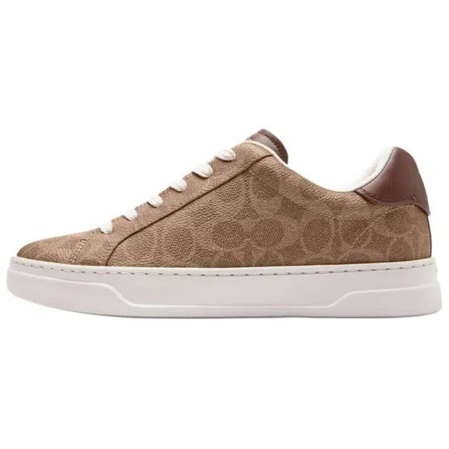 COACH Highline