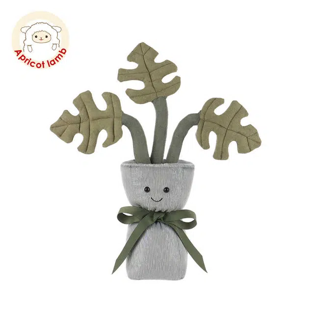 APRICOT LAMB 33cm
