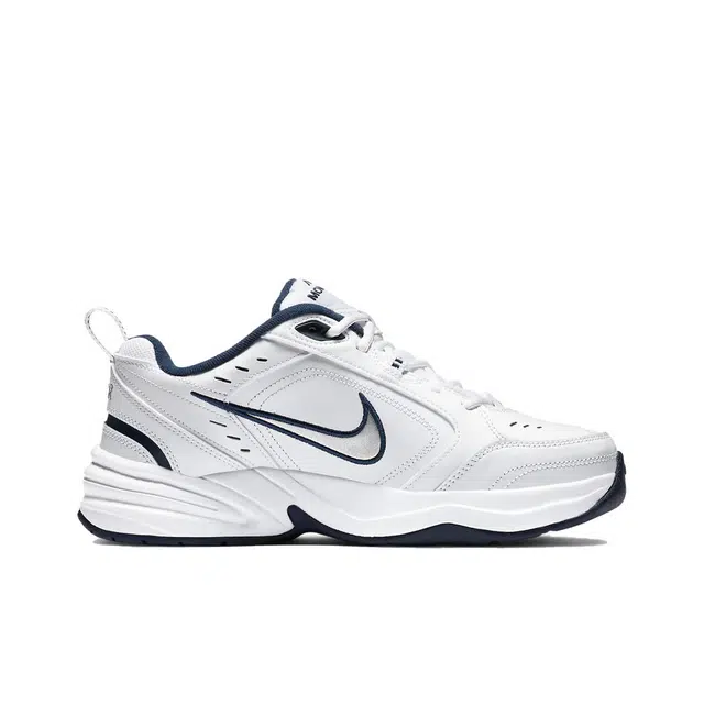 Nike Air Monarch 4