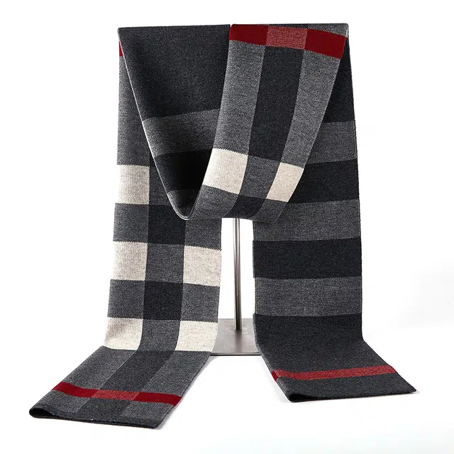 啄木鸟 秋冬新款羊毛节日保暖羊毛几何 气质绒线围巾 男女同款情侣款