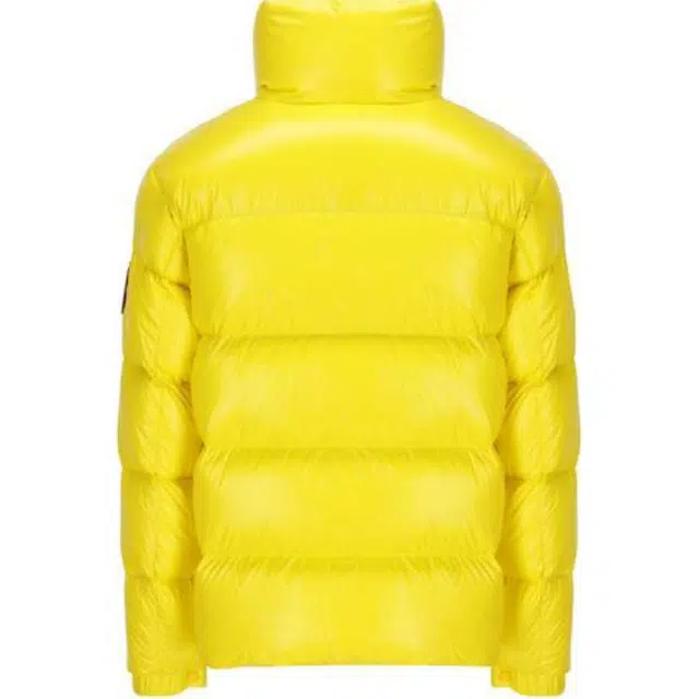Moncler FW22 DervoxLogo
