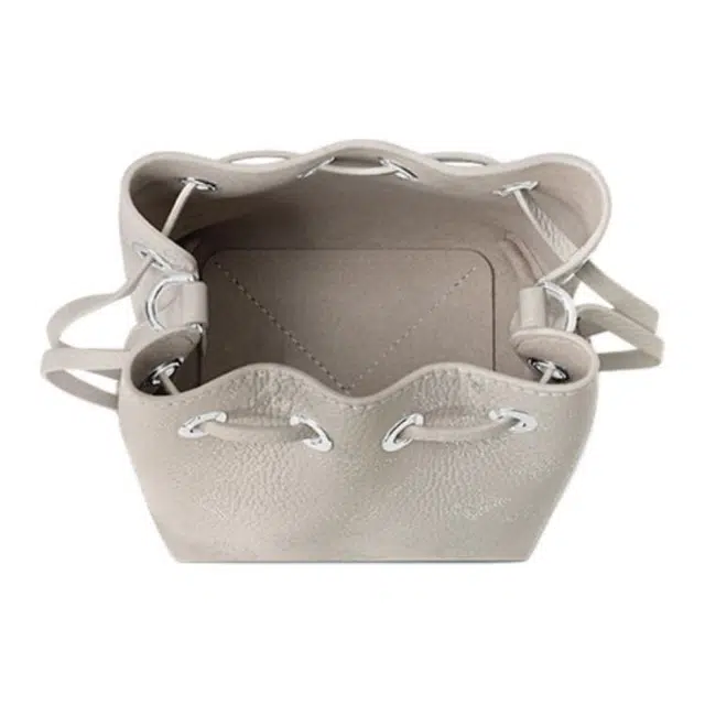 LOUIS VUITTON Bella Pico