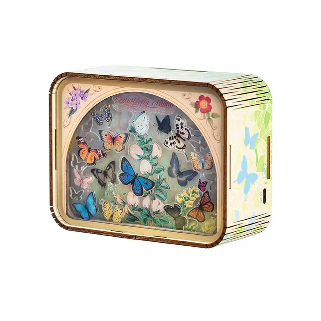 猫的天空之城 上海自然博物馆 蝶梦微光 亚克力彩色小夜灯 成品模型