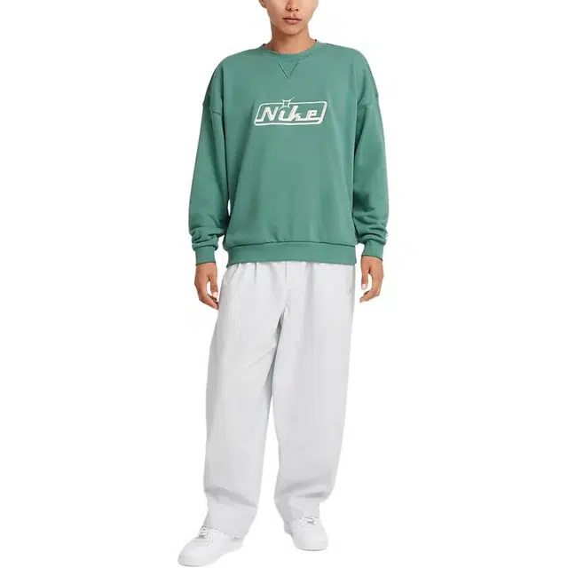 Nike Club Oversize