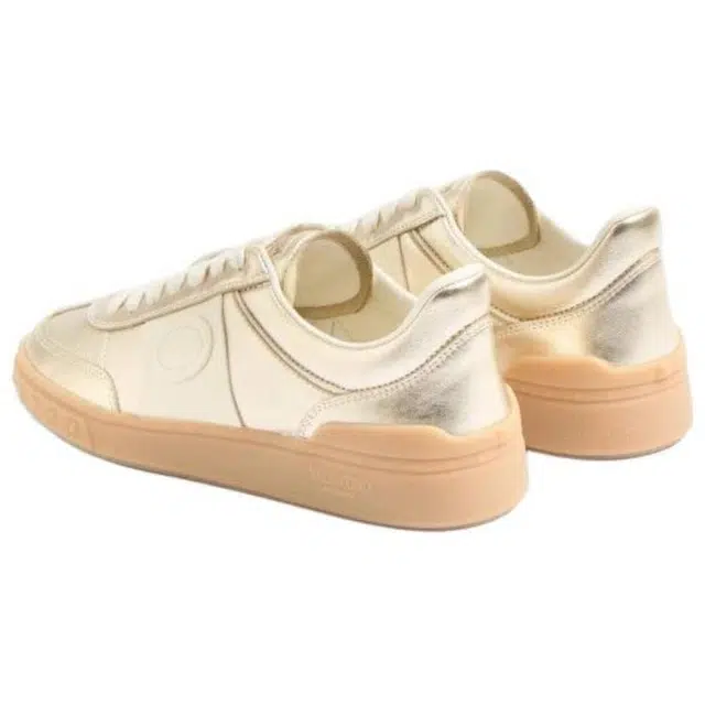 Valentino Upvillage