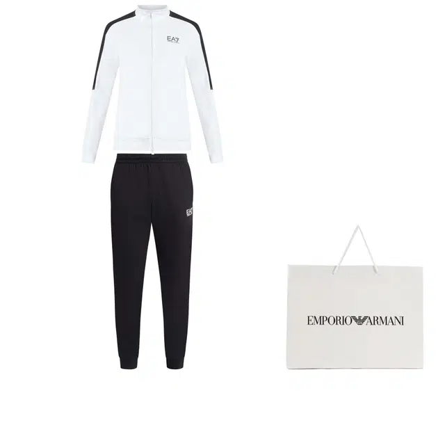 EMPORIO ARMANI EA7 SS24 Logo