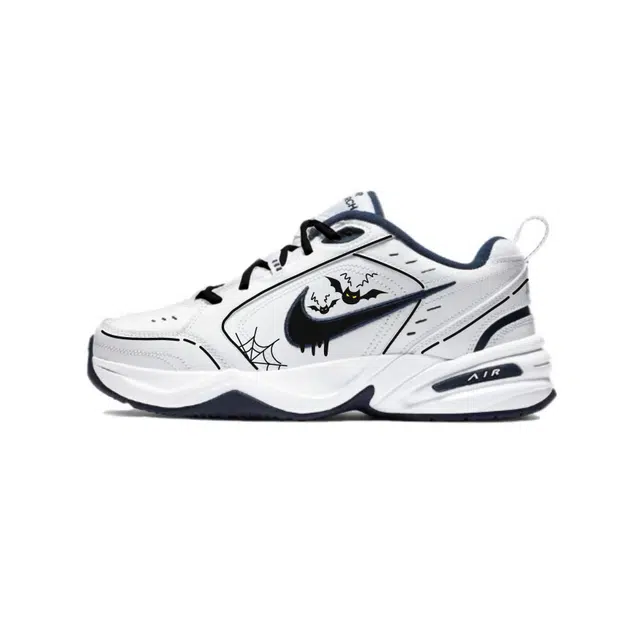 Nike Air Monarch 4