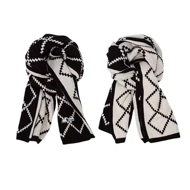 SNOOPY Scarf