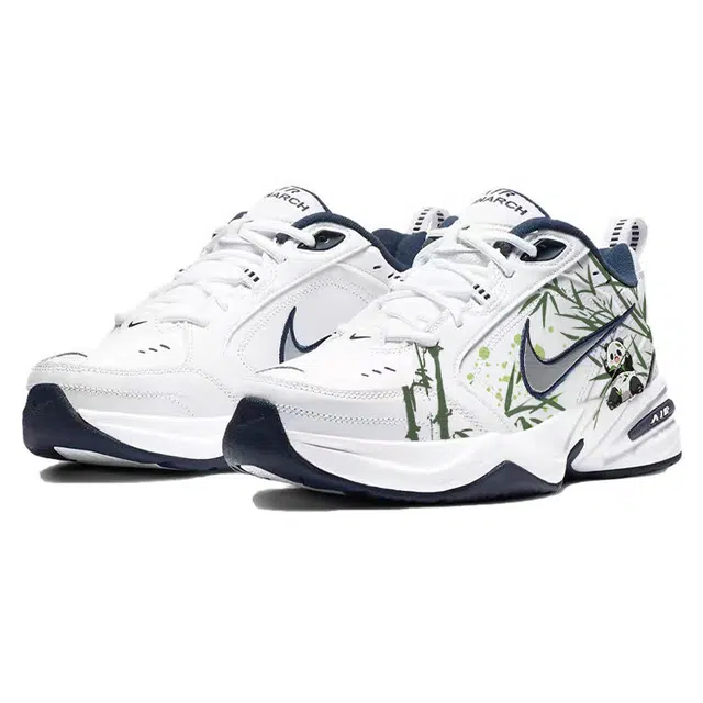 Nike Air Monarch 4