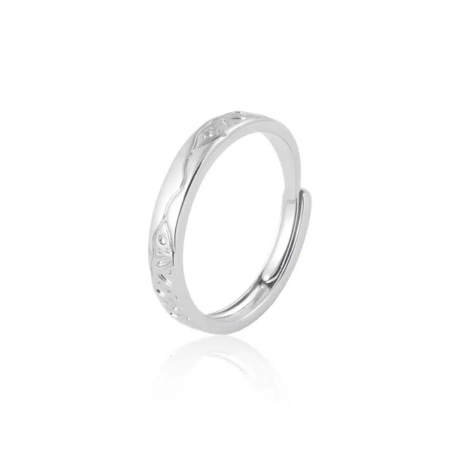 克兰茜 情书饰爱 浪漫精致轻奢甜蜜心动 钟爱久久 开口可调节  送礼告白纪念日 电镀白金 铜 戒指 男女同款情侣款