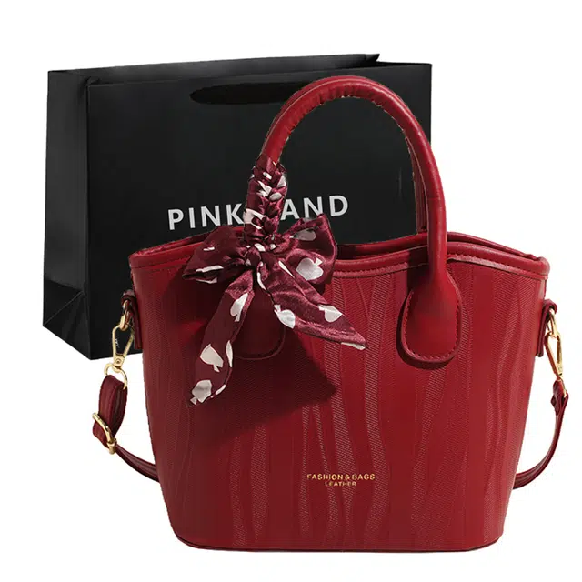 PINK·LAND Handbag Red