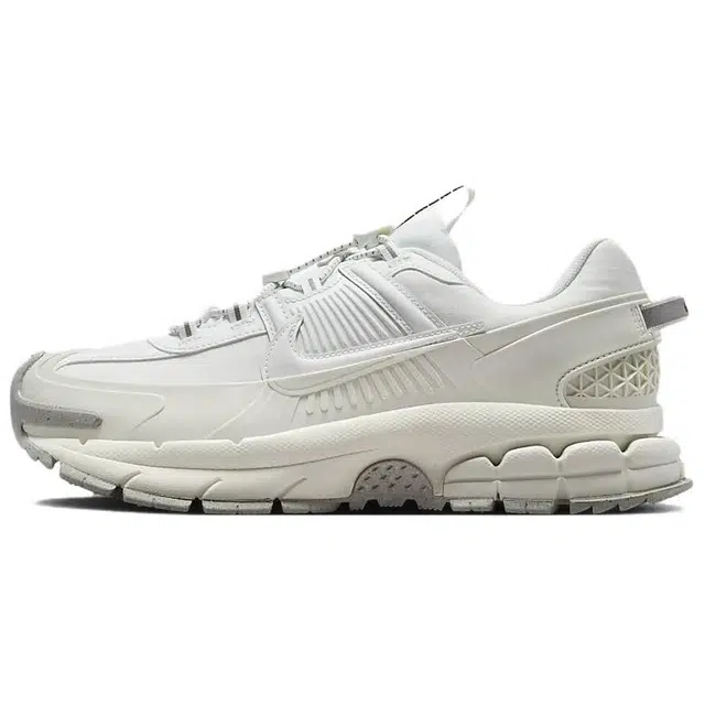 Nike Zoom Vomero 5 Grey White