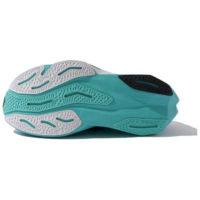 New Balance FuelCell Rebel V4