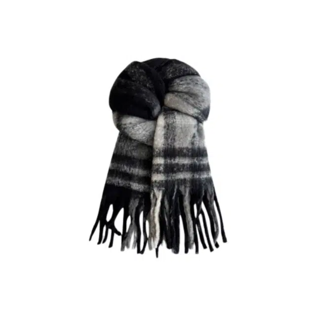 俞兆林 韩版加厚软糯流苏高级感 绒线围巾 男女同款情侣款