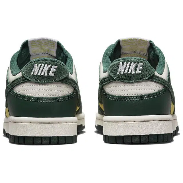 Nike Dunk Low "Noble Green"